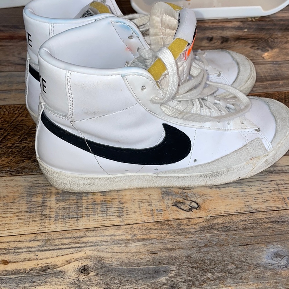 Nike blazers 7.5